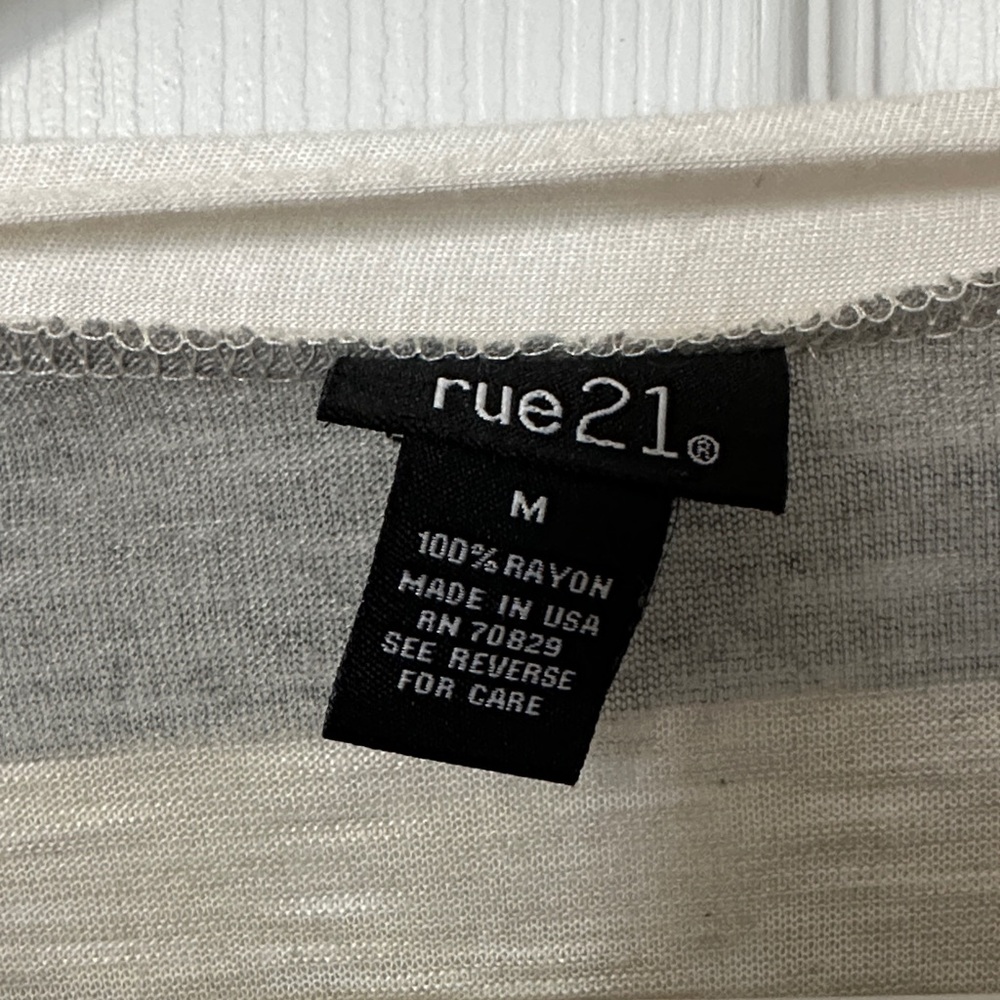 Rue21 Black and Gray Colorblock Cardigan - Picture 2 of 3